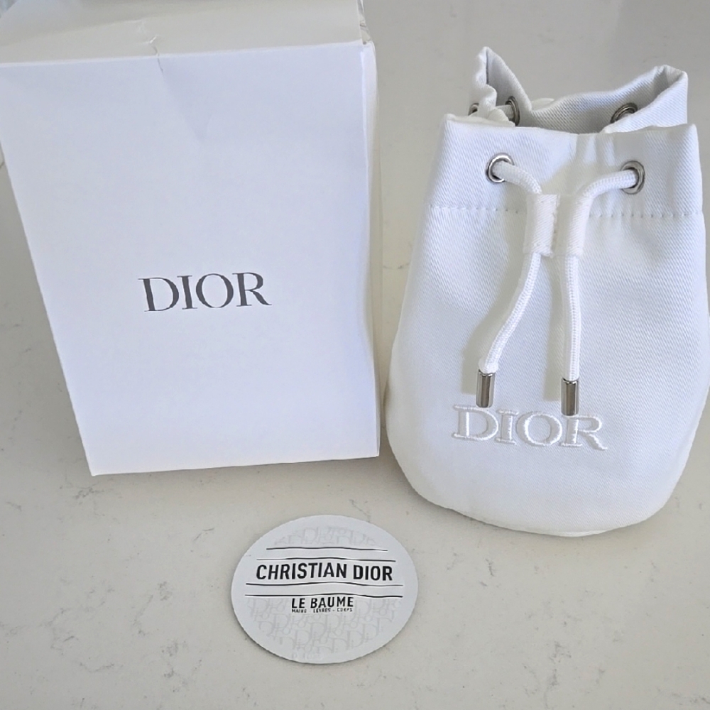 New in box Dior drawstring pouch bag  beautiful white cotton bag DIOR logo Pouch